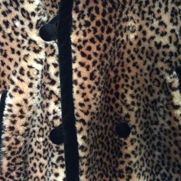 Reversible Faux Fur Leopard & Velvet Swing Coat - Picture 4 of 10